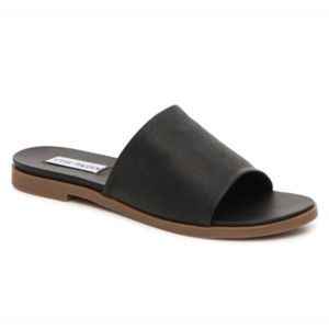 Steve Madden Karolyn Slip-on Sandal in Black